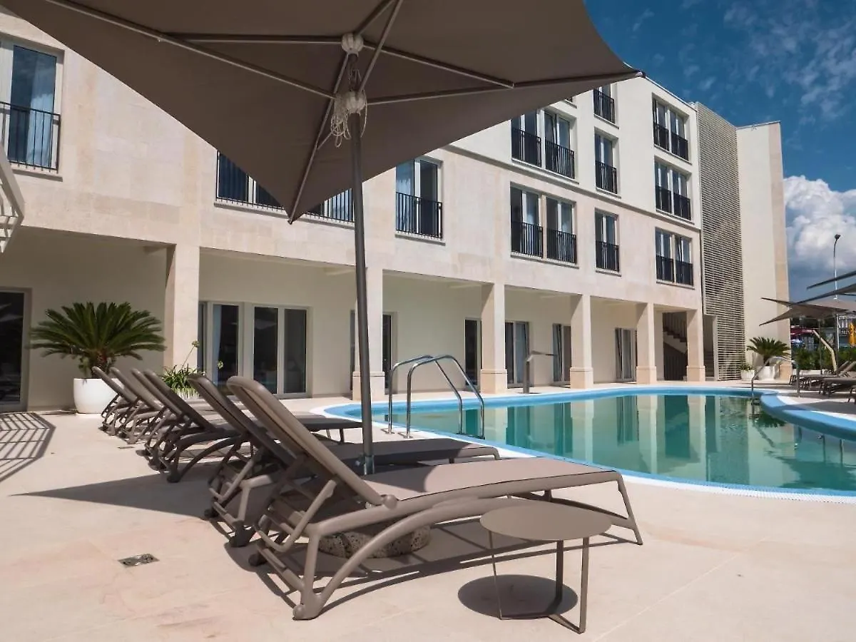 Apartment Domus Lauri Garden Palace II Umag Croatia